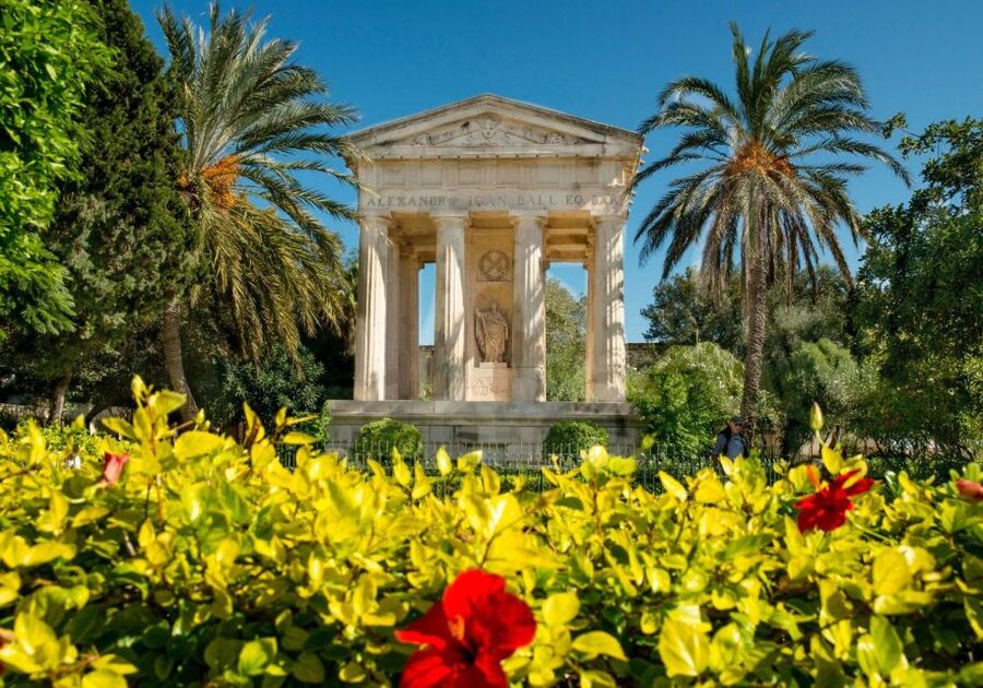 Malta: Sightseeing Shore Excursion for Cruise Passengers - Upper Barrakka Gardens and the harbor views