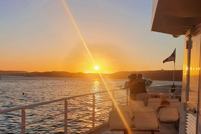 Malta Sunset Boat Tour: Bugibba to Comino Blue Lagoon Cruise - Stay aboard or go ashore