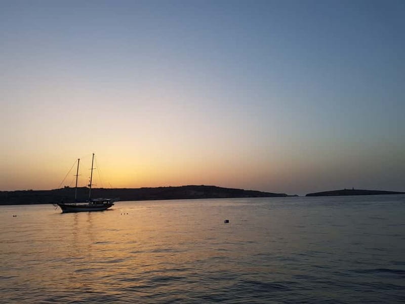 Malta: Sunset Cruise to Blue Lagoon and Caves - Why the evening timing changes the Blue Lagoon