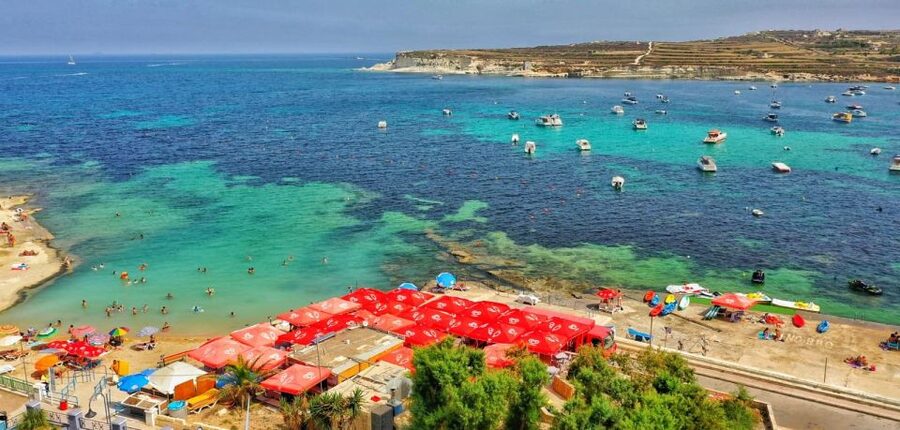 Malta: SUP Rental - Paddling away from the jetty