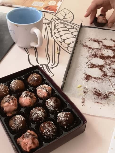 Malta: Truffle Making Master Class - Choosing chocolate, fillings, and finishes