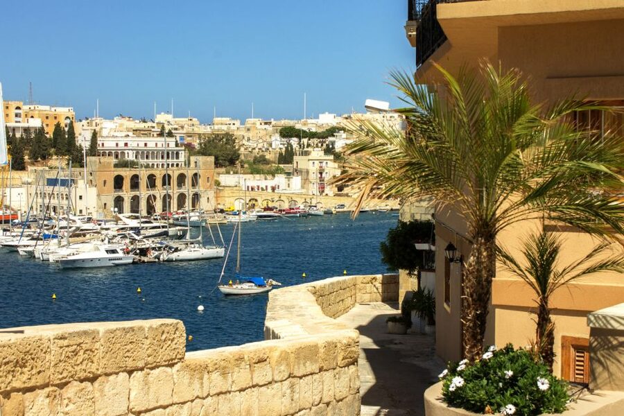 Malta: Vintage Bus Ride through the Three Cities - Vittoriosa and Malta’s maritime past