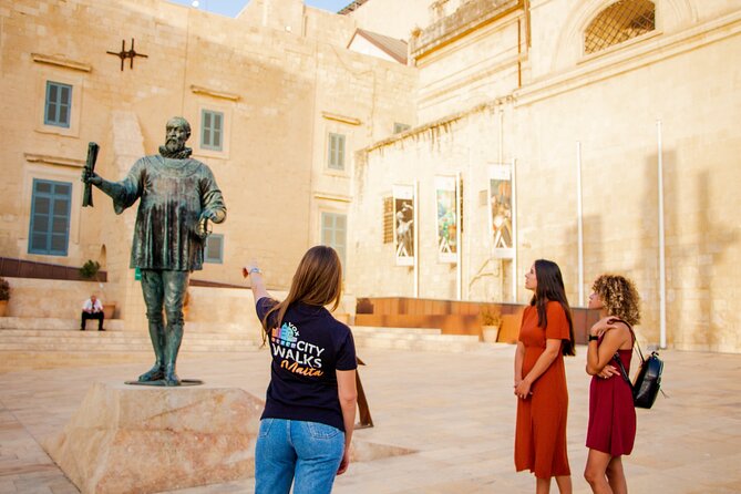 Malta: Walking Tour + Hop-on Hop-off Bus Tour + Boat Tour - Start with Valletta’s Baroque core