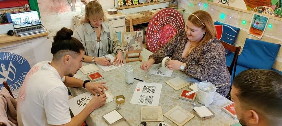 Maltese Tile - Souvenir painting workshop with local - Key points to know before you book
