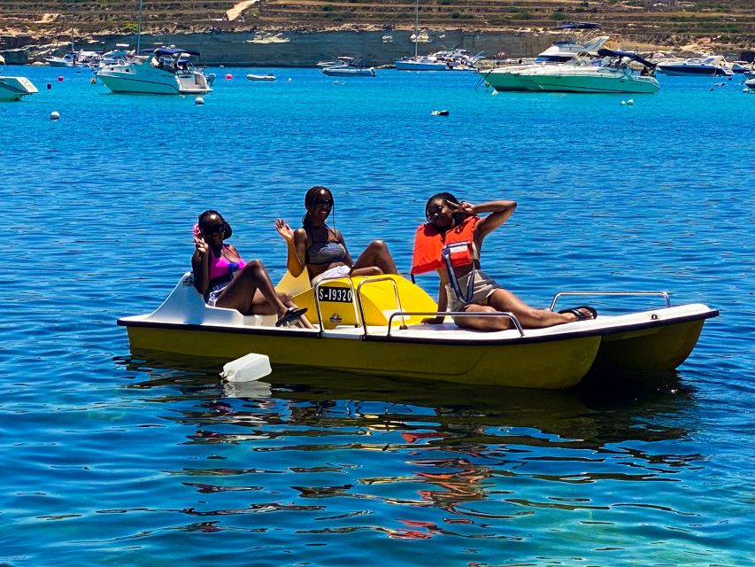 Marsaskala: Paddle Boat Rental in St. Thomas Bay - Following the coast toward Sea Caves Cliffs