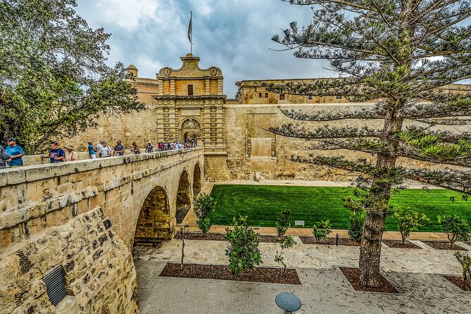 Mdina and Highlights of Malta Full Day Guided Tour Incl. Lunch and Transfers - The Mosta Dome and its unexploded bomb