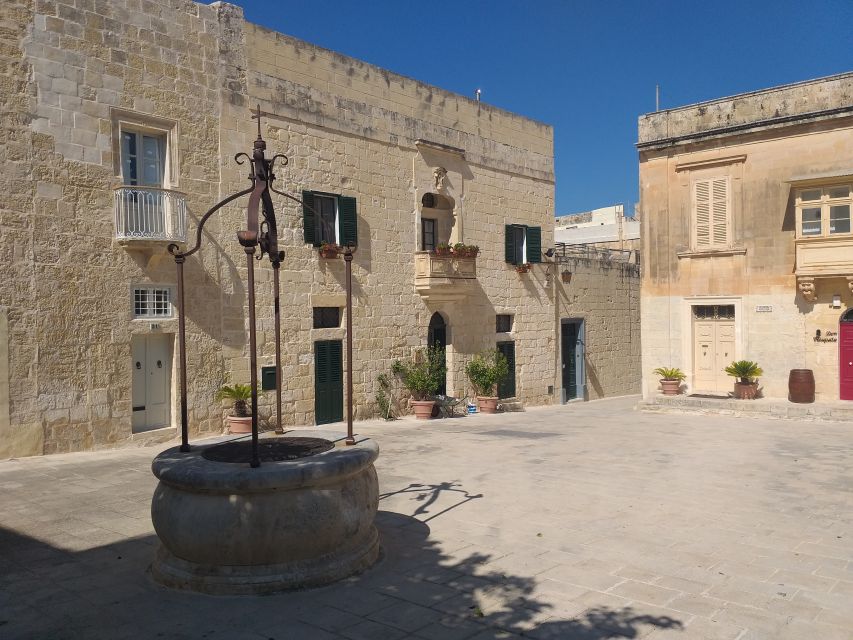 Mdina and Rabat: Guided City Walking Tour - Palaces, churches, and convents in the Silent City