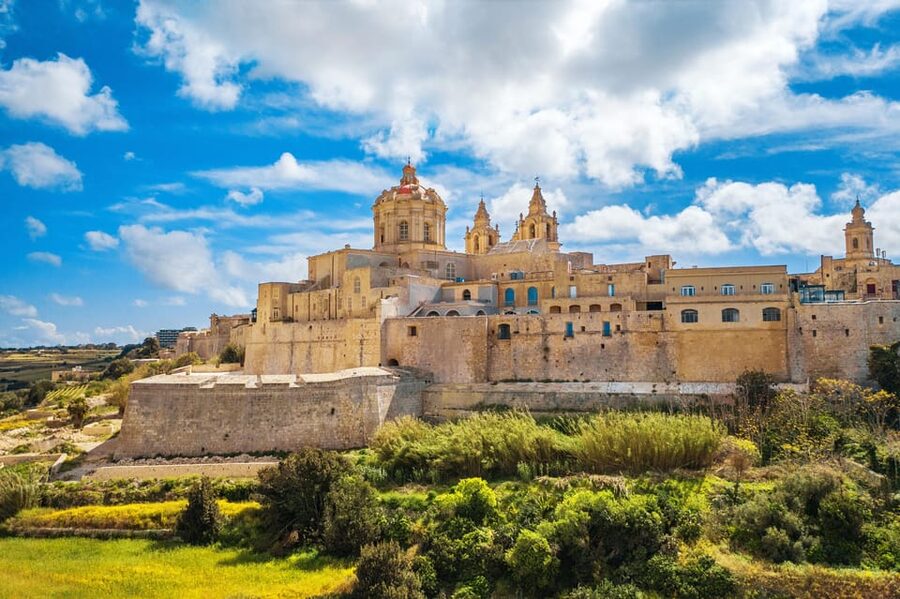Mdina at Sunset: Small Group Tour of the Ancient city - Piazza del Bastione and the city’s high views