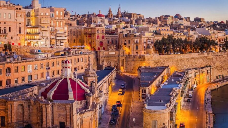 Mdina: Valletta Waterfront Area, Mdina, and Rabat Night Tour - Who should book this evening tour?