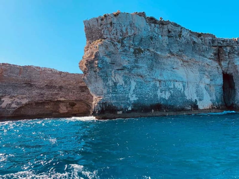 Mellieha: 1:00pm Speedboat round Comino Caves 2h Blue Lagoon - Who should choose this tour
