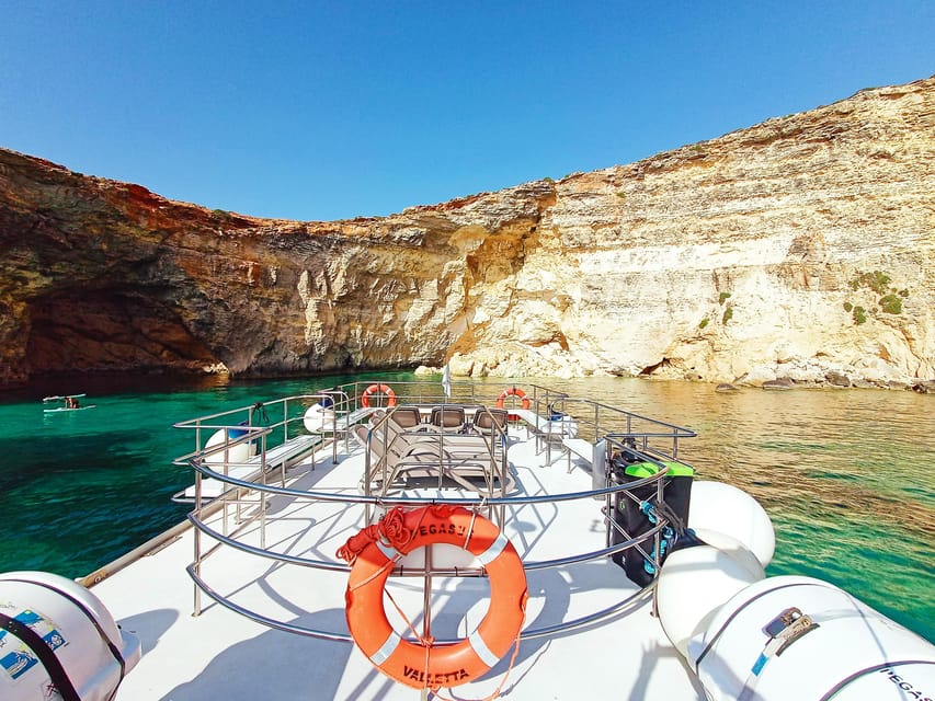 Mellieha: Comino, Crystal & Blue Lagoon 2 Bay Evening Cruise - A comfortable start aboard Pegasus