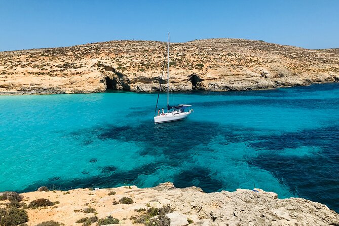 Private Boat Charter to Comino Blue Lagoon - What the private format is really worth