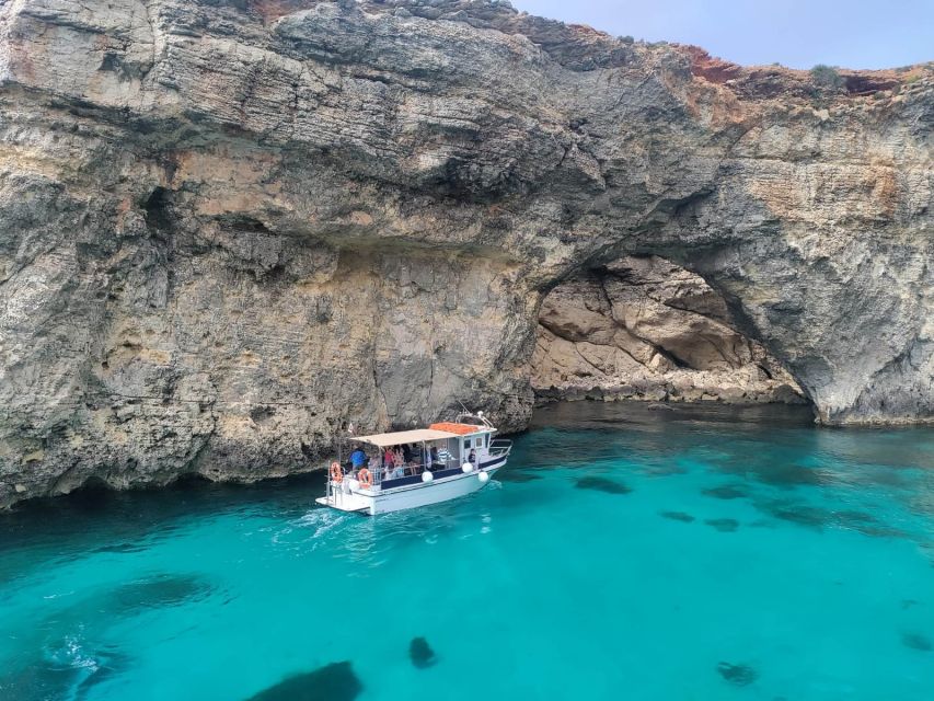 Private Boat Tour Experience with Blue Lagoon and Comino - Key points to know before you book