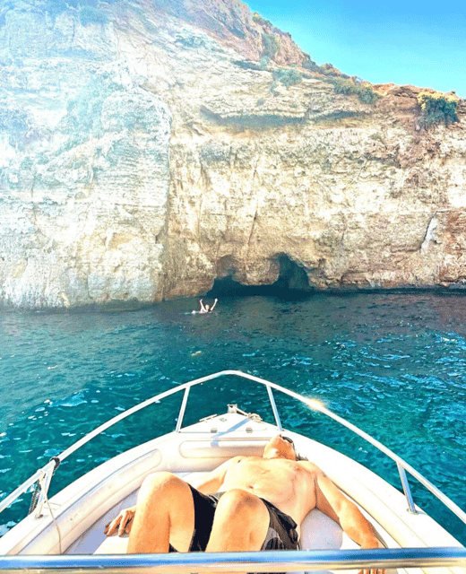 Private Boat Tours From Malta/Gozo: Comino & Blue Lagoon - Caves, cliffs, and Cominotto