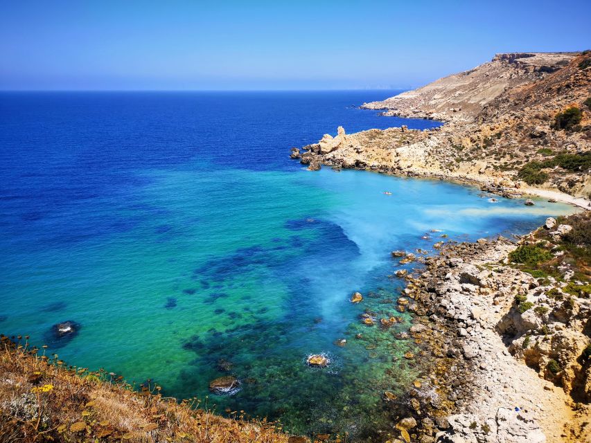 Private Driver to roam the island of Malta (VIP) - Pickup, language, and cancellation details