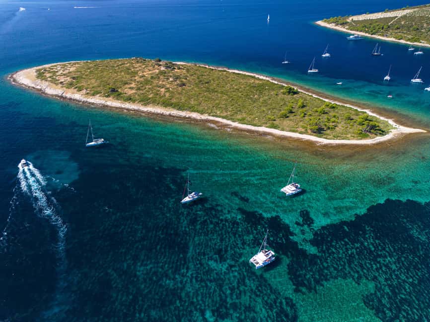Private Speedboat Tour: Blue Lagoon & 3 Islands from Split - The $749 price and who gets the best value