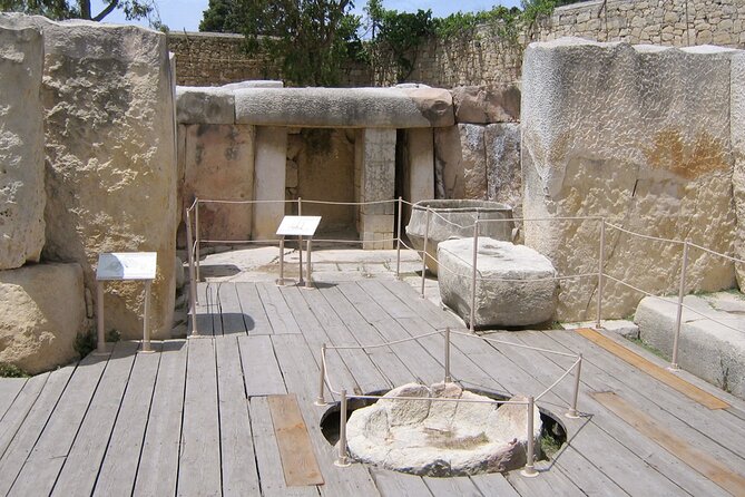Private Tour in Malta Prehistoric Temples & Mdina - Ħaġar Qim and Mnajdra: the tour’s main archaeological chapter