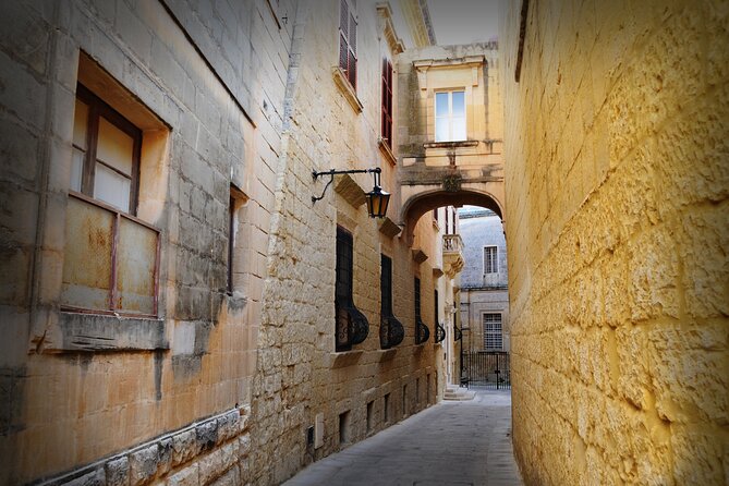 Rabat Mdina and San Anton Gardens Group Tour with St. Paul's Catacombs - San Anton Gardens in a 30-minute visit