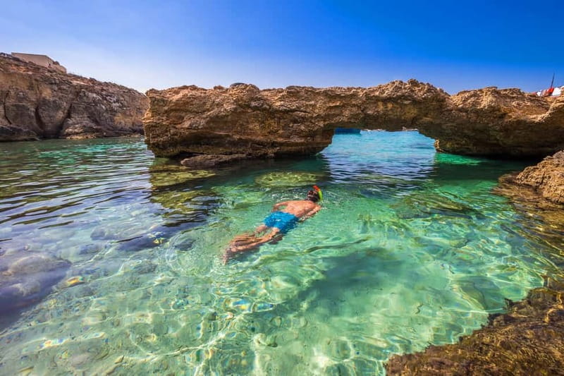 Sliema: Gozo/Comino Blue Lagoon Gulet Cruise w/ Lunch+Drinks - Buffet lunch, snacks, and drinks on board