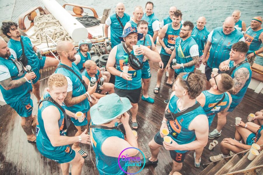 Sliema: Sailboat Party with an Open Bar, Food, and Swimming - Who should book this evening cruise?