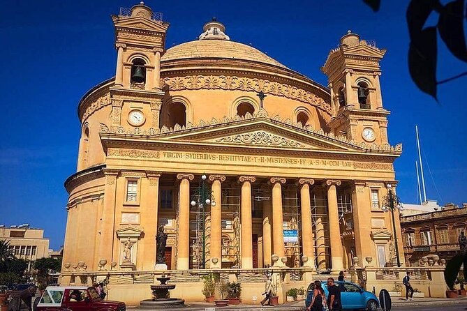 The Food & History Private Tour of Malta - Pastizzi and the first taste of Malta