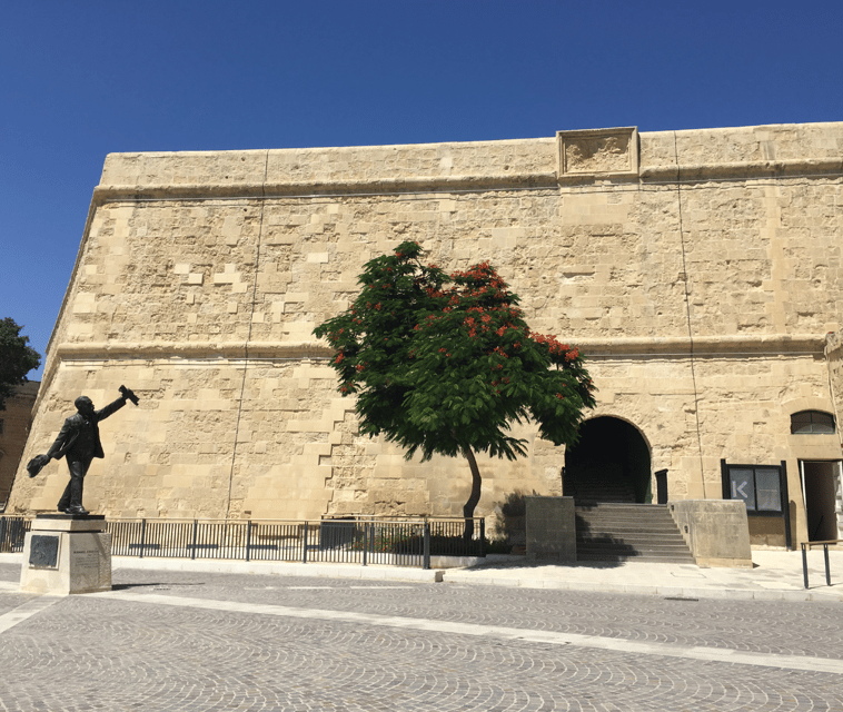 The Grand Tour of Valletta: A walking tour of Valletta. - Auberge de Castille and the Knights’ political world