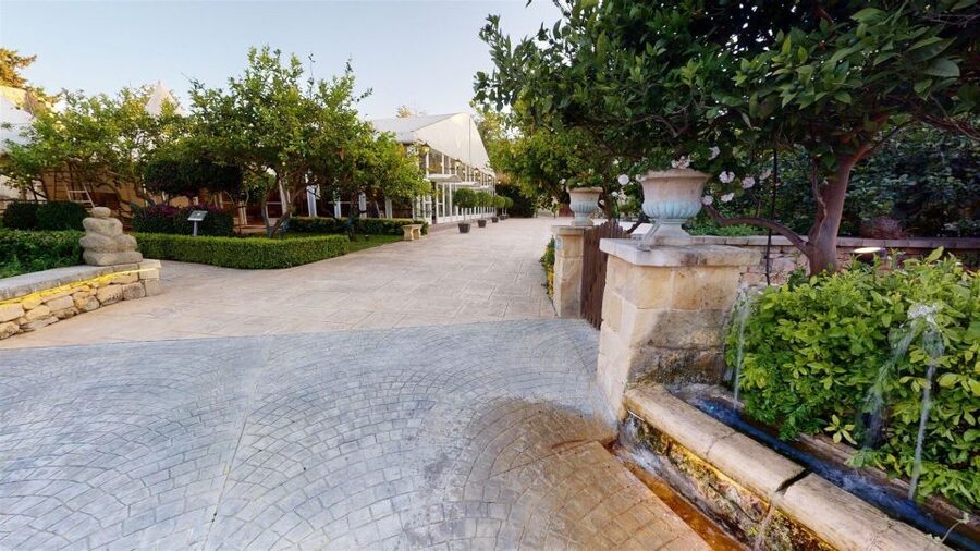 The Limestone Heritage Park and Gardens (Entry Ticket) - Take a slower walk through the citrus garden