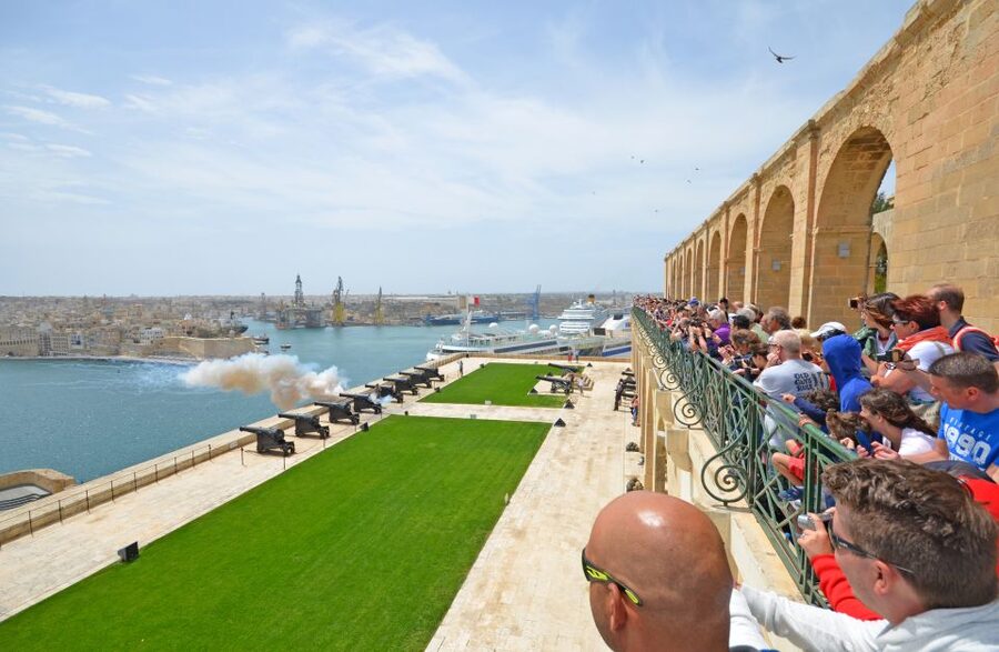 Valletta and 3 Cities Private 4-Hour Shore Excursion - Gardjola Gardens and Senglea’s harbor view