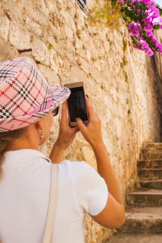 Valletta: Express Walk with a Local in 60 minutes - Reaching St. John’s Co-Cathedral