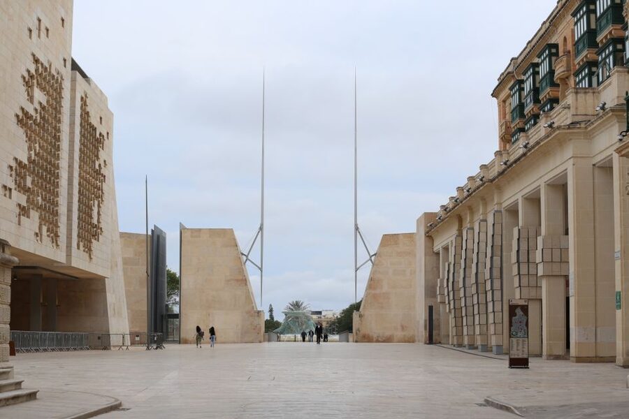 Valletta: Guided City Walking Tour - Small details, local stories, and food advice