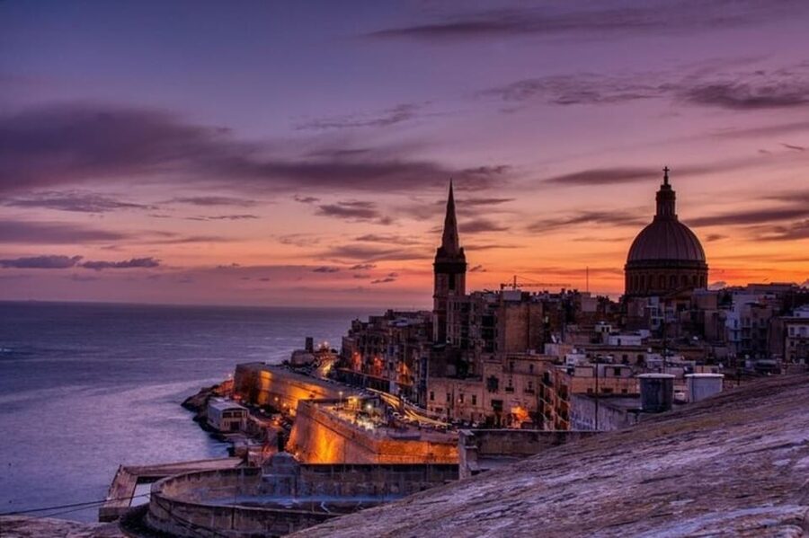 Valletta: Guided Walking Tour - Auberge d’Italie and the Knights’ legacy
