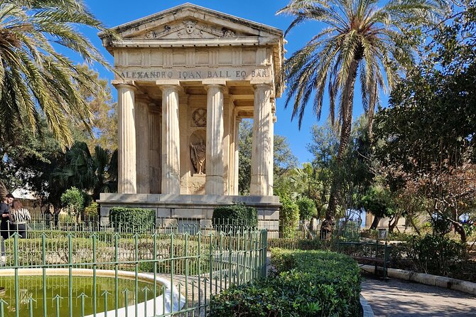 Valletta Private Historical and Cultural Walking Tour - The Grand Master’s Palace and the Knights’ power