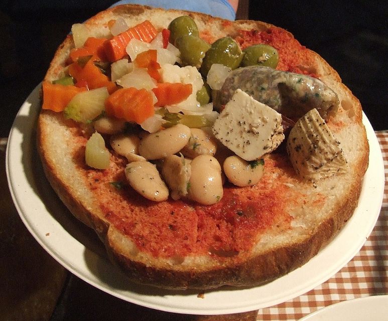 Valletta: Street Food and Culture Walking Tour - Why food is the right way into Valletta