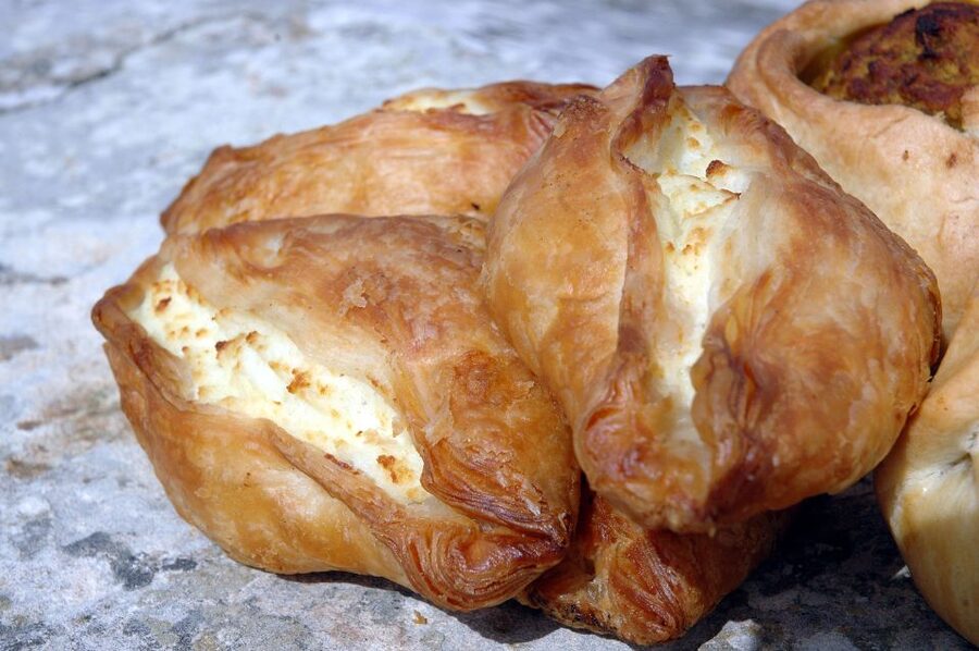 Valletta: Street Food and Culture Walking Tour - Maltese sweets and the slower moments