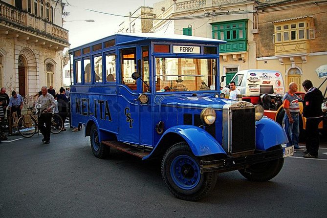Vittoriosa, Cospicua and Senglea Vintage Bus Tour - Setting out from Sliema